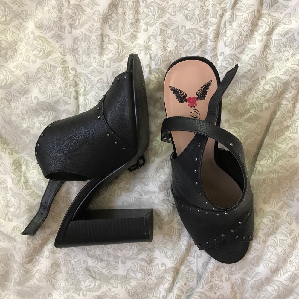 Penny Loves Kenny heels
